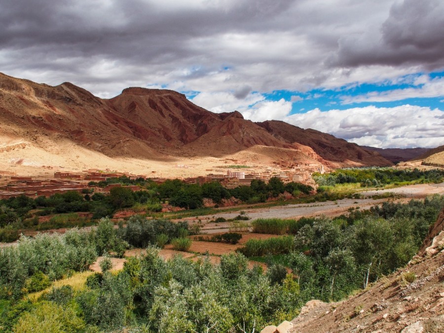 Pourquoi la vallée des roses au Maroc est-elle incontournable ?